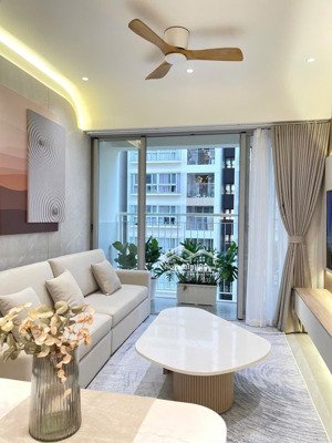 cần cho thuê căn hộ scenic valley 1,2, pmh q7 nhà đẹp, cam kết giá siêu rẻ. lh ms hà)