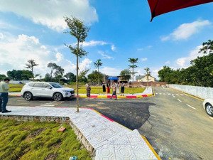 chỉ hơn 2 tỷ có ngay lô đất 100m2 full ont, tại thành phố vệ tinh hoà lạc