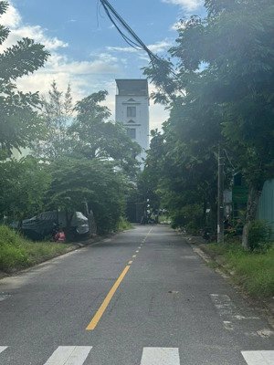 tòa căn hộ 5 tầng phạm khiêm ích ngũ hành sơn giá chỉ 9,x tỷ dòng tiền ổn định 25 triệu/tháng