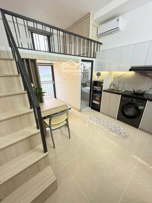 tòa ccmn cầu giáy - dt 129m - mt khủng - ô tô - lô góc - 8tầng tm - giá 31 tỷ