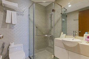 cho thuê tiếp căn 3pn, 2wc, s tới 108.7m2, mức giá 39 triệu/tháng vinhomes central park, binhthanh.