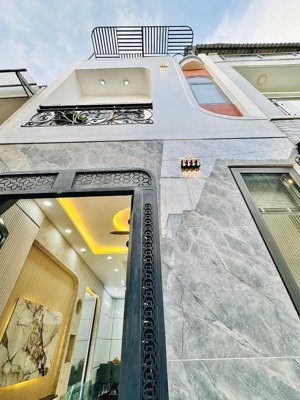 siêu phẩm nhà đẹp giá tốt đường 6,3m diên hồng-p1-bình thạnh giá 3tỷ350/72,6m2 gần chợ thuê 25tr