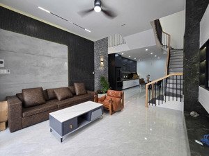 siêu phẩm nhà 3 tầng đường trần kim xuyến,hoà xuân,đà nẵng