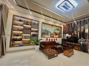 bán nhà 3 tầng 93m gồm 4pn khép kín đường thế lữ, gần chợ an hải bắc, sơn trà. cho thuê 30 tr/tháng