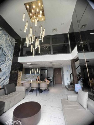 cho thuê căn hộ duplex the loft metropole galleria 2pn thông tầng view đẹp nội thất đẹp!