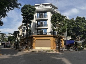 bán gấp lô góc văn phú 180m, mt: 30m, 3 mặt thoáng, thang máy, vị trí hiếm, siêu kinh doanh, 4x tỷ