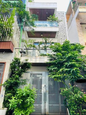 [bhh - bình tân] 90m2 (5x18), nhà 3 tầng - 4pn, 4wc, hẻm 6m, chỉ 9 tỏi tl