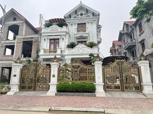 bán biệt thự văn phú 255m2, mt: 11m, vị trí đắc địa, ko lỗi, giá tốt nhất thị trường, nhỉnh 30 tỷ