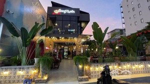 góc 2mt trần não, q2 - dt 10m x 24m , 1 trệt 1 lầu + sân vườn - thuận tiện kd f&b