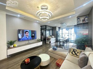 bán gấp nhà tập thể phố 8/3- 70m- 3 ngủ- thoáng sáng- full đồ ở ngay