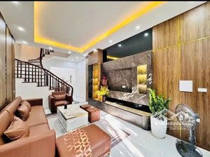 nhà hiếm có nguyễn văn lộc - hà đông chủ chào còn 9,5 tỷ, 5tầng, kinh doanh tốt nhất khu vực