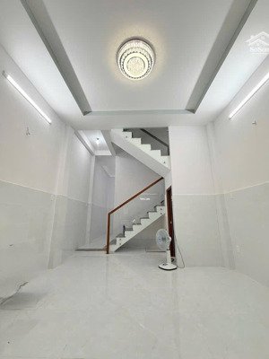 bán nhà chợ tân bình , 7 tỷ, 45 m2, 6pn, 4 tầng, mới, về ở ngay