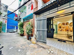 nhà đẹp hxh full nội thất được 5pn 3 lầu chỉ 6,7 tỷ tl chính chủ