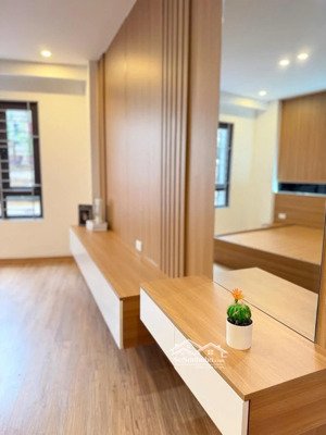 hàng hiếm 3 bước ra phố nguyễn hoàng 46m2 - giá gia lộc 9,9 tỷ