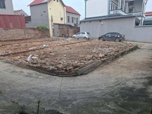 đất đông lỗ hiệp hòa bgiang cũ. mặt tiền hơn 5m .hai măt tiền trước sau fun thổ cư