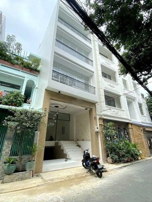 cần cho thuê nhà mt 42a đường nguyễn minh hoàng p.12 q.tân bình ngay khu k300.