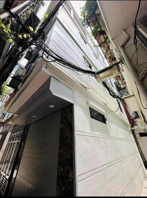 lô góc tôn đức thắng mới đẹp. vị trí đỉnh cao gần phố gần chợ . mở 3 mặt thoáng - mặt nào cũng xinh