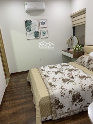 bán căn góc 3pn đẹp nhất dự án giá nhỉnh 6 tỷ, đã có nội thất.lh 