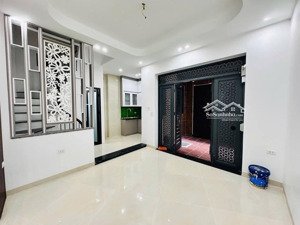 nhà phố nhổn đối diện đh công nghiệp 3 bước ra ga metro - full nội thất