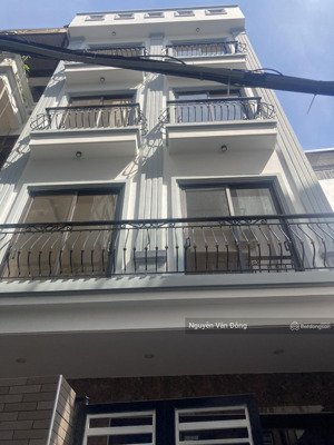 bán nhà mới 5 tầng - ngõ ô tô tránh - 2 mặt thoáng - gần trung tâm thanh trì