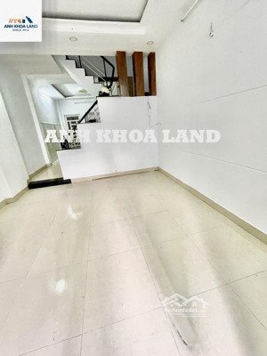 chỉ 5.5 tỷ sở hữu nhà 2 tầng hẻm nhựa xe hơi, kdc vip đ. cây keo, tam phú, hoàn công chuẩn