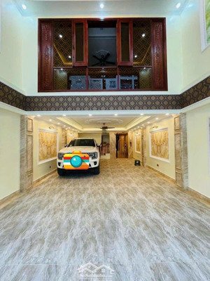 bán nhà phúc lợi, 80m2 xây 6 tầng thang máy, đường to vỉa hè, giá tốt