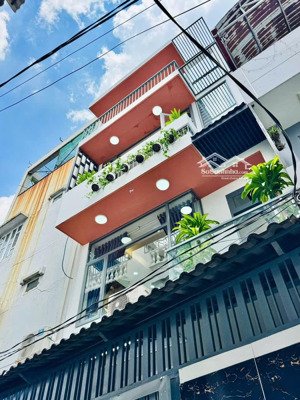 bán nhà 4 tầng, ngang 6m, dòng tiền 250 triệu/năm, gần ngã tư âu cơ & lạc long quân, chỉ 6,1tỷ