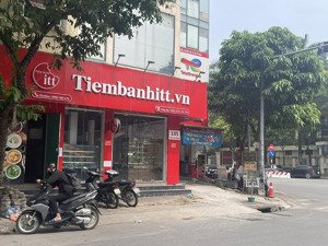 bán nhà phan văn trường - cách xe tải tránh 20m - gần các trường đại học - chợ bệnh viện - ờ sướng