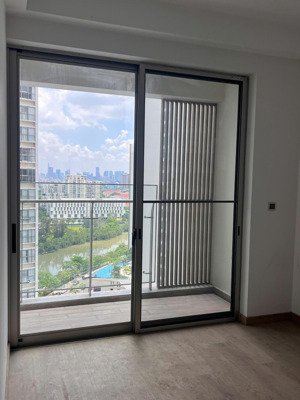 cho thuê căn góc, 2pn, nội thất cơ bản, giá 25 triệu/tháng. xem nhà 24/7: 