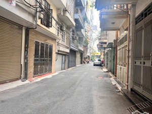 lạc long quân 40m² vài bước ra hồ tây