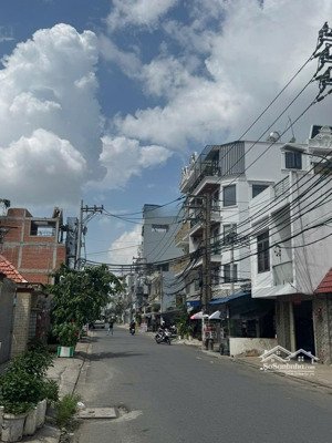 nhà mặt tiền hẻm 413 đường lê văn quới, 5x22m, đúc 3,5 tấm