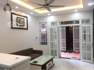 chỉ 1 căn duy nhất! bán nhà ngõ 5 hoàng quốc việt, cầu giấy 35m2 xây 5 tầng giá 8 tỷ