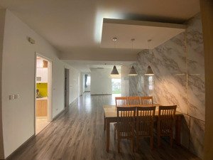 chính chủ bán căn 3 ngủ view công viên tòa e5 ciputra hà nội giá tốt nhất