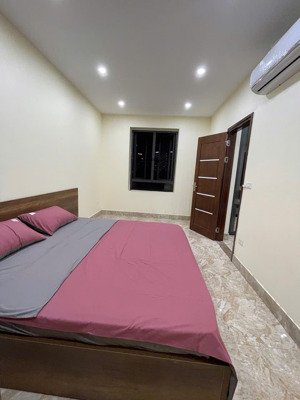 cho thuê chdv 1n1k 40m2, giá ưu đãi 9,3 triệu tại 445 đường lạc long quân, tây hồ, hà nội