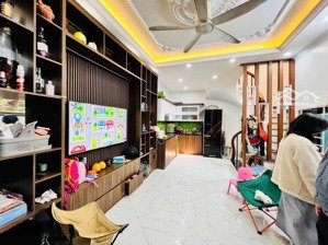 bán phạm văn đồng, 7,3 tỷ, 32 m2, 3pn + 4wc + 5 tầng giá tốt uy tín