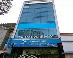 cần bán gấp nhà mặt tiền đường nguyễn trãi, phường bến thành diện tích - 8.2m x 19m