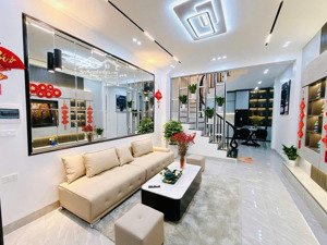 siêu rẻ vương thừa vũ, 43m2x5t, gần phố gần royal city giá 7,55 tỷ(cam kết nhà thật giá chuẩn)