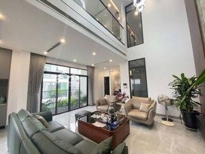 giảm 1 tỷ hà đông 70 m2, căn góc, 7 tầng thang máy đẹp
