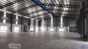 giữa trung tâm quận đống đa lại có mặt bằng 600m2, mặt tiền 21m này các anh chị ơi!