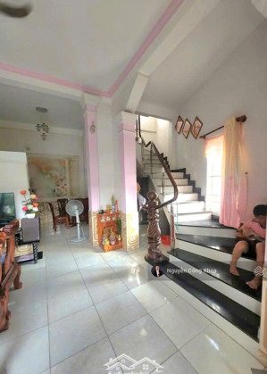 bán nhà 1 trệt 1 lầu ngang 4,5m giá 2 tỷ, gần chợ phú an 300m, đường ô tô, p.an phú, tp.thuận an