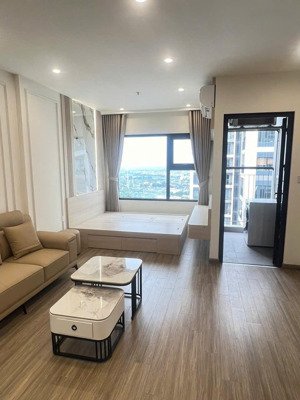 studio giá 7tr/tháng, nội thất đầy đủ, nhà mới nhận bàn giao, miễn phí bể bơi, gym và sân chơi