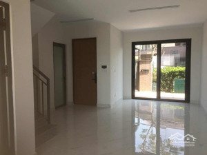 cho thuê nhà phố vườn 4pn, 3wc, 90m2 giá siêu hời tại waterpoint, bến lức, long an