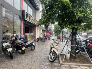 bán nhà mặt phố vip trung tâm gia lâm