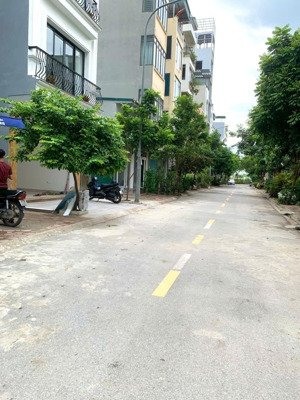 bán nhà mặt phố tại nguyễn thời trung, thạch bàn, long biên, hà nội, 18,38 tỷ, 65 m2