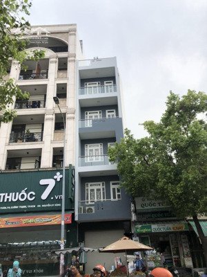 bán gấp mt hoàng hoa thám, p6, bt, 5m x21m cn 105m2, 7 tầng thang máy, giá 23,5 tỷ