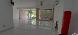 cho thuê tòa nhà văn phòng đường trương văn bang , p thạnh mỹ lợi , tp hồ chí minh ( quận 2 cũ )