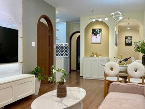 bán căn hộ sky garden 3 phú mỹ hưng, quận 7. lh: thanh hồng