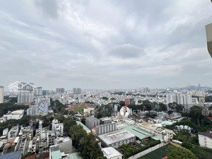 cho thuê căn hộ hùng vương plaza, dt 130m2, 3pn, 3wc, nhà đủ nội thất đẹp, tầng cao, giá 22tr/tháng