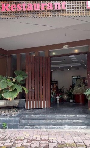 cho thuê nhà mặt phố/ nhà hàng ta 152 đường láng, giá thỏa thuận, 150 m2/tầng, 4 tầng