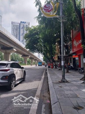 giảm 3 tỷ bán đất 200 m2, 2 mặt phố lê trọng tấn, mặt tiền 8m, khu xây 7 tầng có hầm